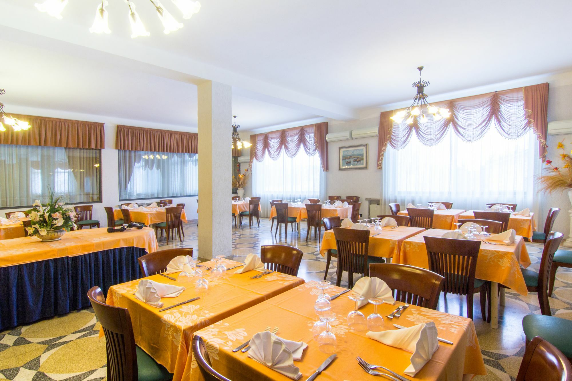 Racar Hotel Frigole Zewnętrze zdjęcie